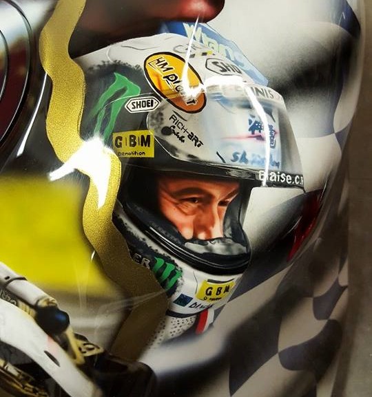 Airbrushed Painting of Isle of Mann TT racer in helmet
